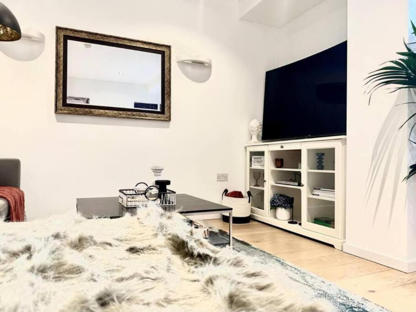 Luxury Two Bed On Baker St Appartamento