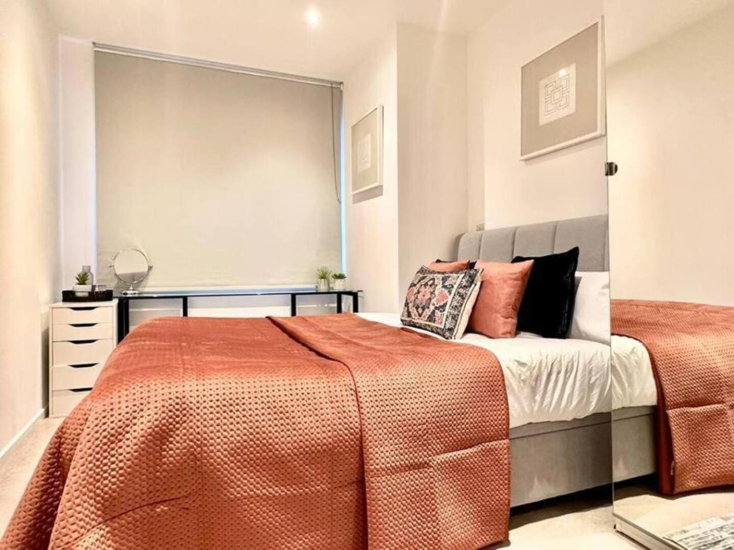 Appartamento Luxury Two Bed On Baker St Londra