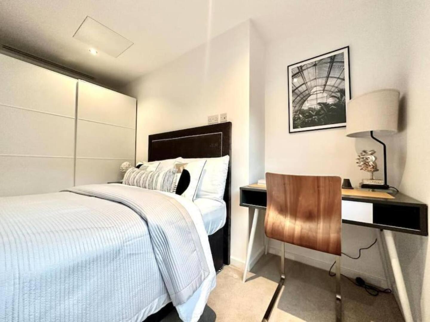 Luxury Two Bed On Baker St Appartamento